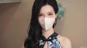 狐不妖-大奶美女 我的肚肚吃饱饱下面没有吃饱 身材丰满皮肤白皙 超粉白虎鲍鱼 在饭店就摸奶吃鸡 回家就是一顿无套输出射了一逼口