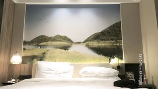 【小宝寻花】约了个紫衣牛仔短裤妹子，舌吻舔奶调情扣逼后入抽插猛操