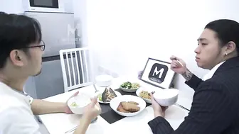 分享骚货老婆 强势调教处男晚辈