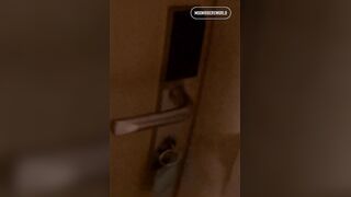 报复出轨我闺蜜的男友 给他带顶绿帽子 约炮陌生男子 家里做爱并拍下视频给男友