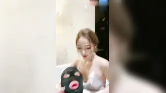 京城千金大小姐·呕吐调教拜金男奴