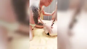 极度骚货母狗小姨子和姐夫大玩乱伦各种姿势都能玩 真实家庭乱伦