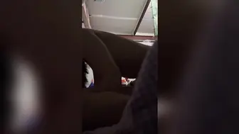 00女主非常纯欲身材也好，笑起来非常好看，小白虎嫩妹被舔很害羞很舒服，女神应该连逼都是甜的