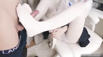 Cos元神神里绫华的白丝足交