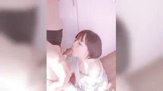 超火露脸清纯萝莉【loliburin】合集，少女刚发育好的胴体让人流口水