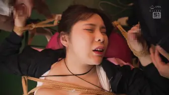 SONE-748 [中文字幕] 束缚J罩杯女教师肉便器轮奸·被抓住弱点的巨乳教师遭捆绑肆意揉捏舔弄轮奸....五条恋