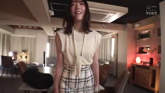 IPZZ-849 [中文字幕] 令人神魂颠倒的治愈系美女OL拥有完美曲线、粉嫩乳首、桃色美肌！这位震撼级新人正式出道了！篠崎沙帆