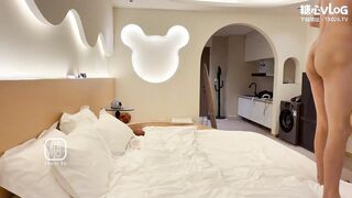 [糖心Vlog]  女友的惊喜 COS玉玲珑小僵尸 主动骑乘疯狂榨精内射 - 小米粥